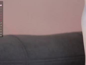 cute_shine chaturbate stream image