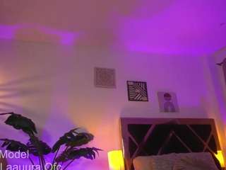 laauura camsoda stream image