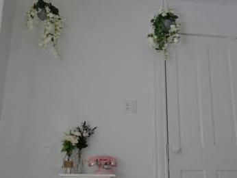 littlegreekflower chaturbate stream image