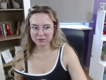 Soft-Zoey bongacams stream image