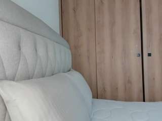 lauracriistina camsoda stream image