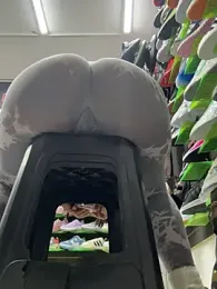 kim_monti stripchat stream image