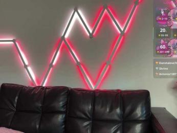 Tiiina bongacams stream image