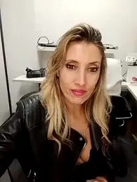 SorayaSapeca stripchat stream image