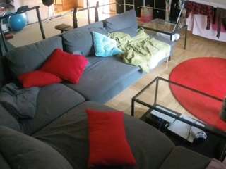 voyeurcam-julmodels-living-3 camsoda stream image