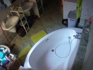 voyeurcam-julmodels-bath-1st-1 camsoda stream image
