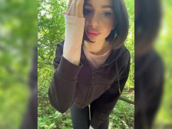 BabyDarii bongacams stream image