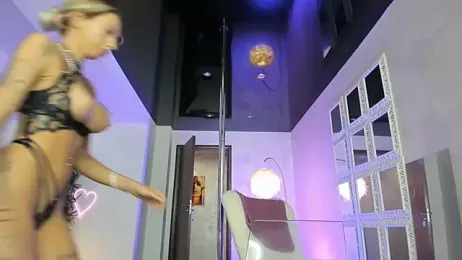 LisaAkira stripchat stream image