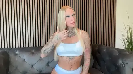 Lara-CumKitten stripchat stream image