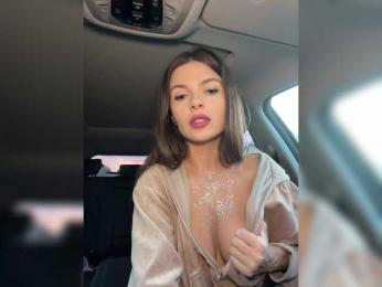 Oops_kiraa bongacams stream image