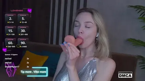 Holl1Would stripchat stream image