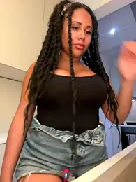 HaileyDiana stripchat stream image