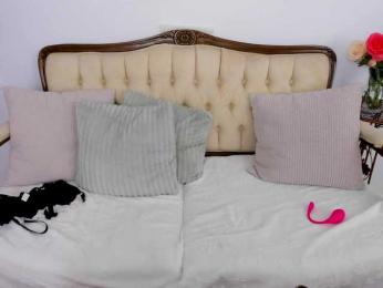 AlexaGolden1 bongacams stream image