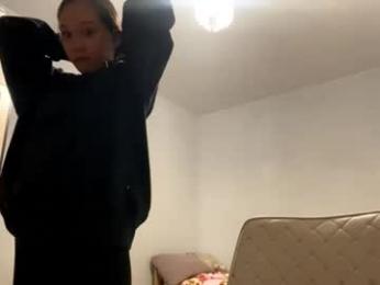 oracowee chaturbate stream image