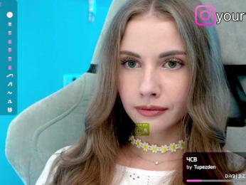 VikkiExtraCheese bongacams stream image