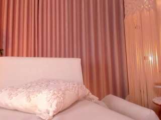 daphne-walton camsoda stream image