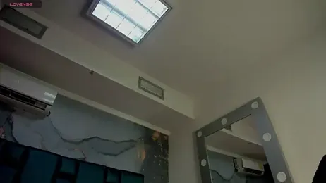 riri_brunnete stripchat stream image