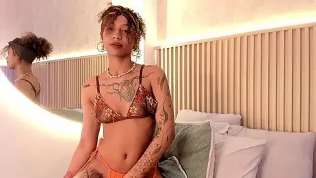 daiana_curly stripchat stream image