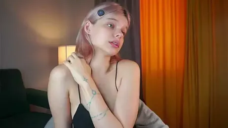 RexanneHatt stripchat stream image