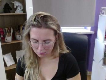 Soft-Zoey bongacams stream image