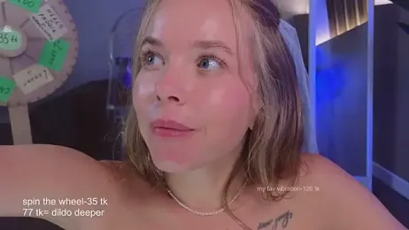 milly_shy stripchat stream image