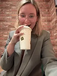 The_Snowwhitee stripchat stream image