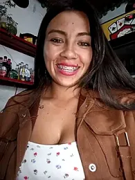 LIZ-06_ stripchat stream image