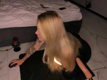 victoria-d-minds bongacams stream image