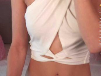 ilittleheart bongacams stream image