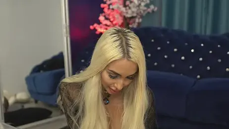 GoldenAmber stripchat stream image