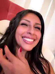 sweetAli_ stripchat stream image