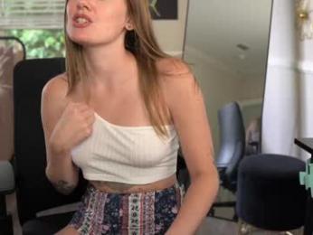 emma_ruby chaturbate stream image