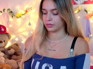 Maci Reynolds flirt4free stream image