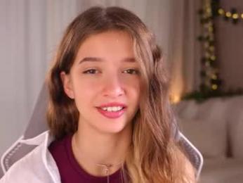 little_poetry chaturbate stream image