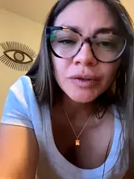 alicee16 stripchat stream image