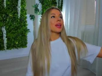 zinasquirts chaturbate stream image