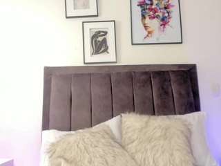 helen-moorex camsoda stream image