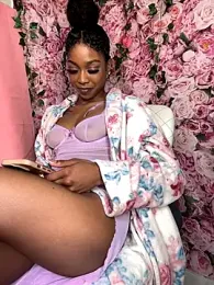 mismialove stripchat stream image