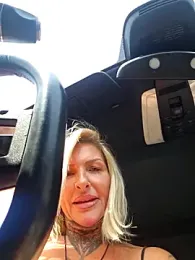 YourMommyBlair stripchat stream image