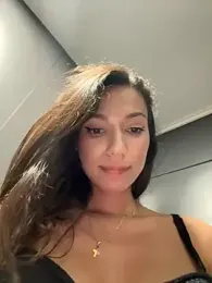 _MiaQueen_ stripchat stream image