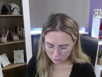 Soft-Zoey bongacams stream image