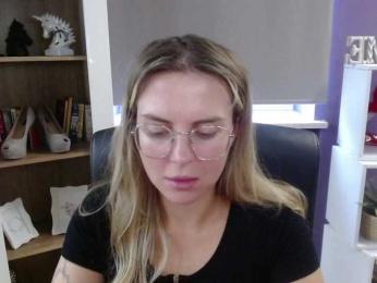Soft-Zoey bongacams stream image