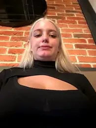 Milkyy_wway stripchat stream image