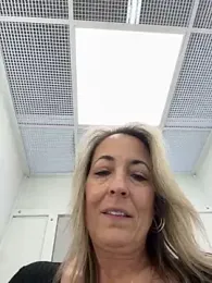 Cherry-red-xo stripchat stream image