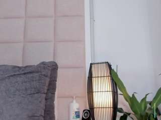 zhuyhong camsoda stream image