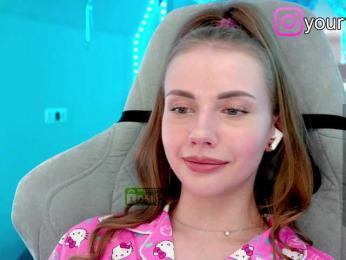 VikkiExtraCheese bongacams stream image