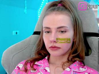 VikkiExtraCheese bongacams stream image