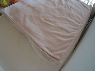 voyeurcam-julmodels-whitebed-1 camsoda stream image