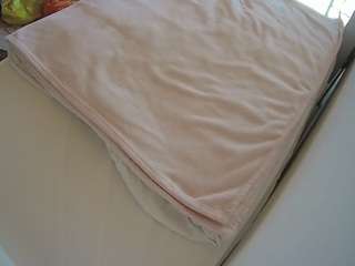 voyeurcam-julmodels-whitebed-1 camsoda stream image