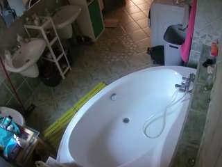 voyeurcam-julmodels-bath-1st-1 camsoda stream image